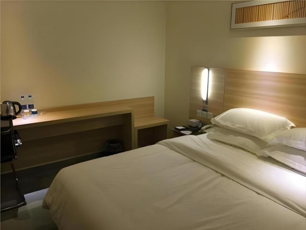 City Comfort Inn Guangzhou Tiyu West Road Metro Station Esterno foto