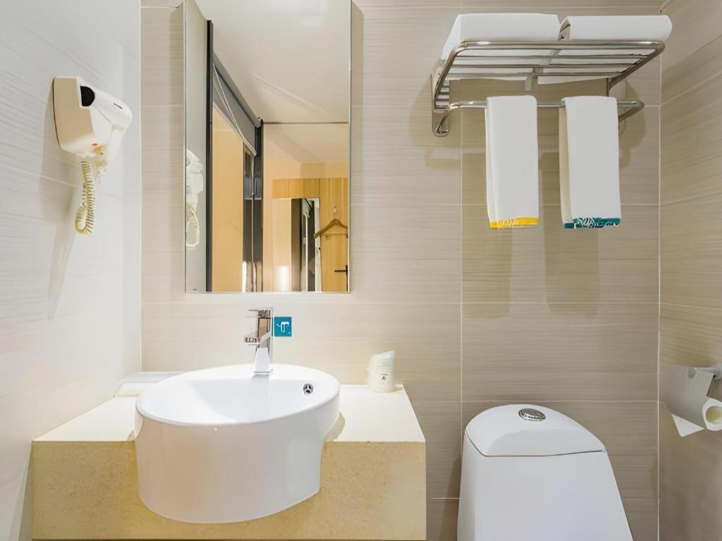 City Comfort Inn Guangzhou Tiyu West Road Metro Station Esterno foto